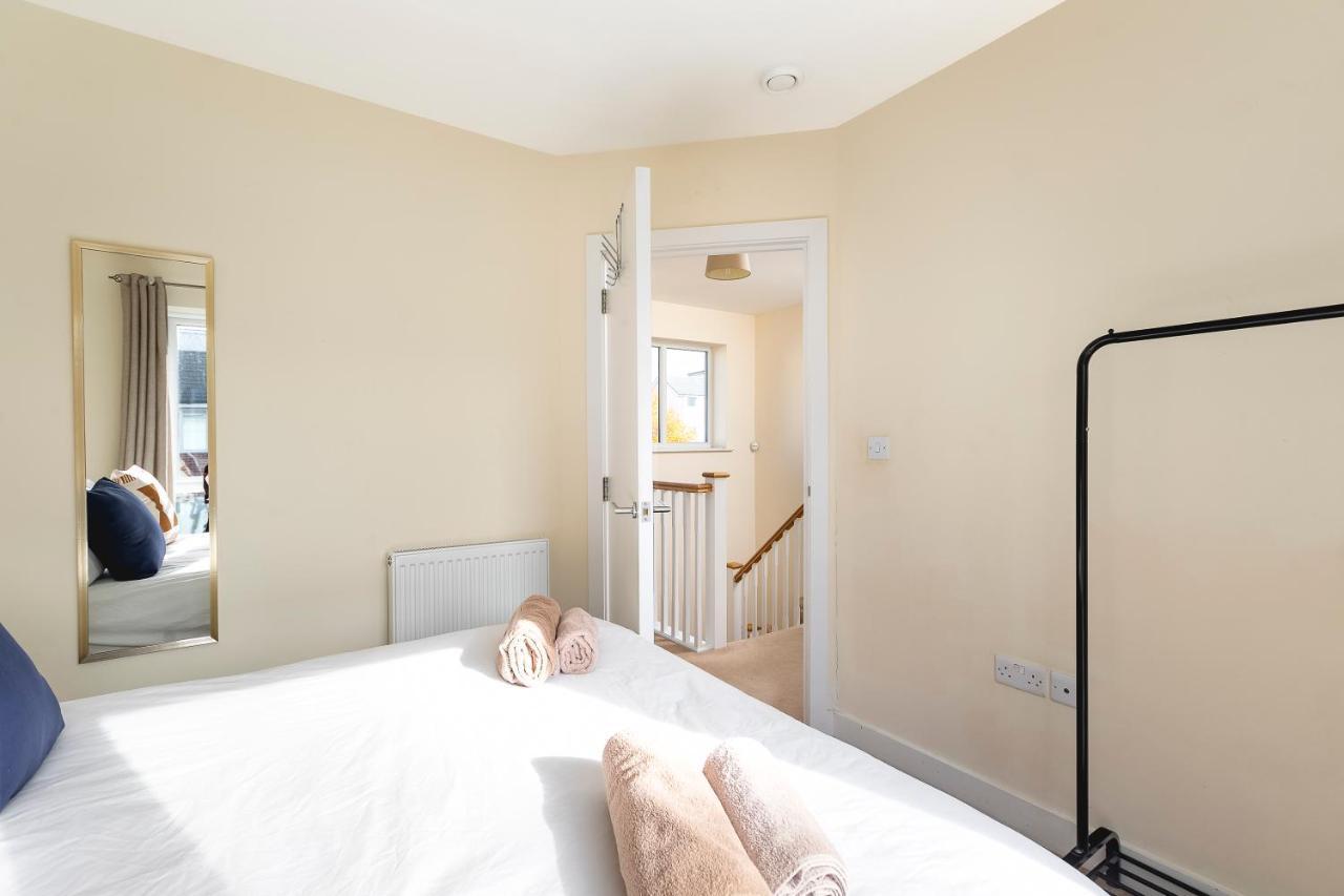 Puffin Way - Comfortable, Spacious House With Parking Reading Luaran gambar