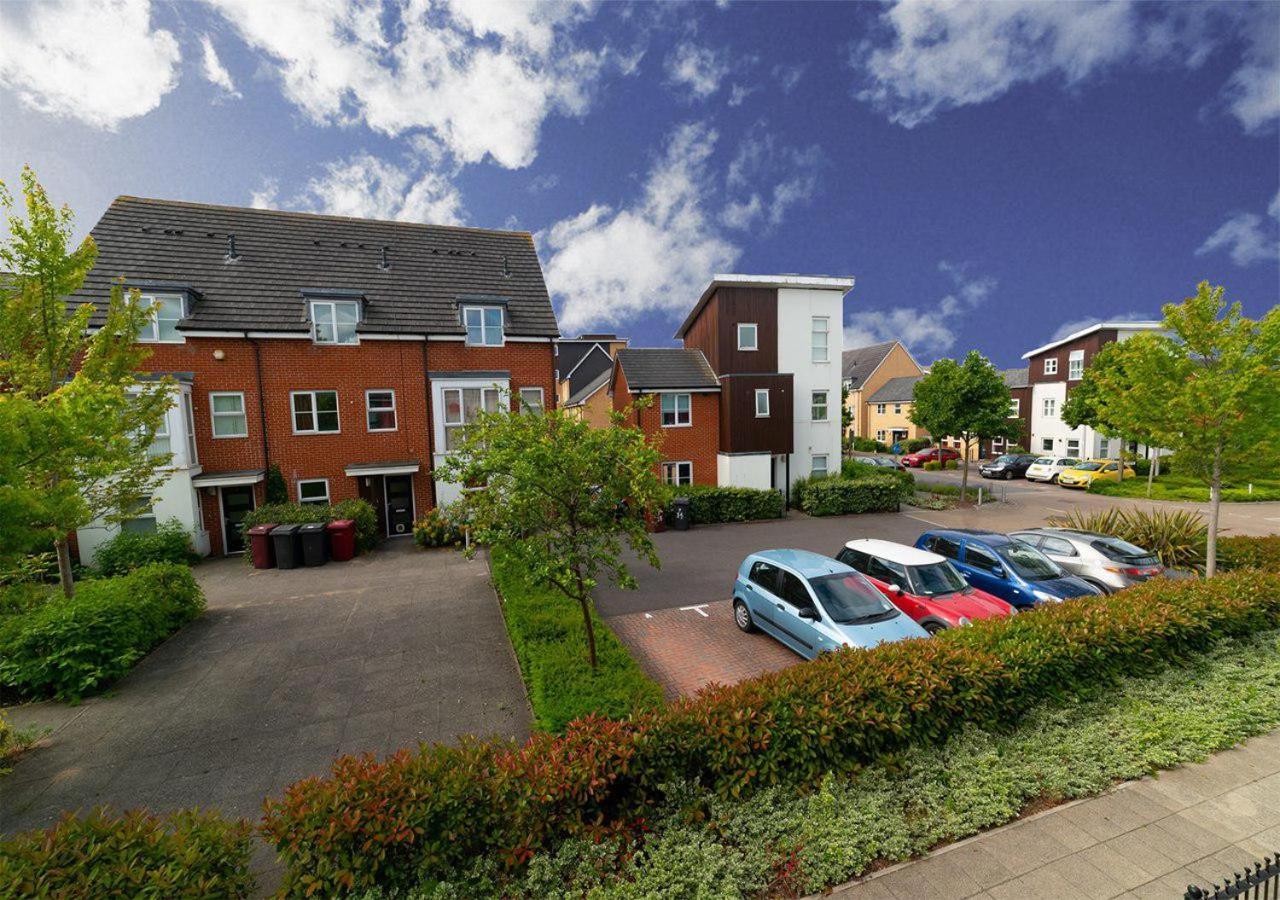 Puffin Way - Comfortable, Spacious House With Parking Reading Luaran gambar
